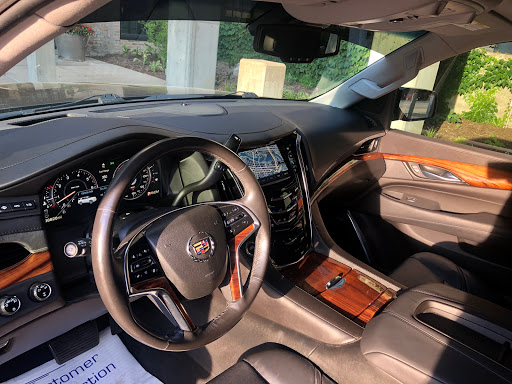 Cadillac Dealer «Wally McCarthy Cadillac», reviews and photos, 2325 Prior Ave N, Roseville, MN 55113, USA