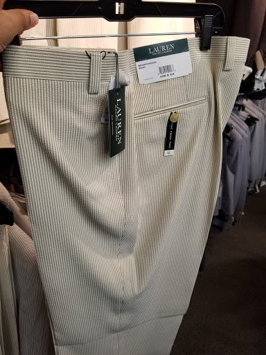 Clothing Store «K&G Fashion Superstore», reviews and photos, 22688 Michigan Ave, Dearborn, MI 48124, USA