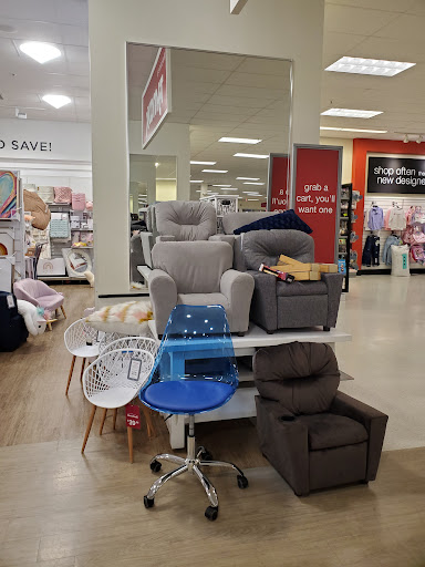 Department Store «T.J. Maxx & HomeGoods», reviews and photos, 221 N West End Blvd, Quakertown, PA 18951, USA