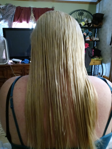 Hair Salon «Famous Hair», reviews and photos, 3230 Cleveland Ave NW, Canton, OH 44709, USA