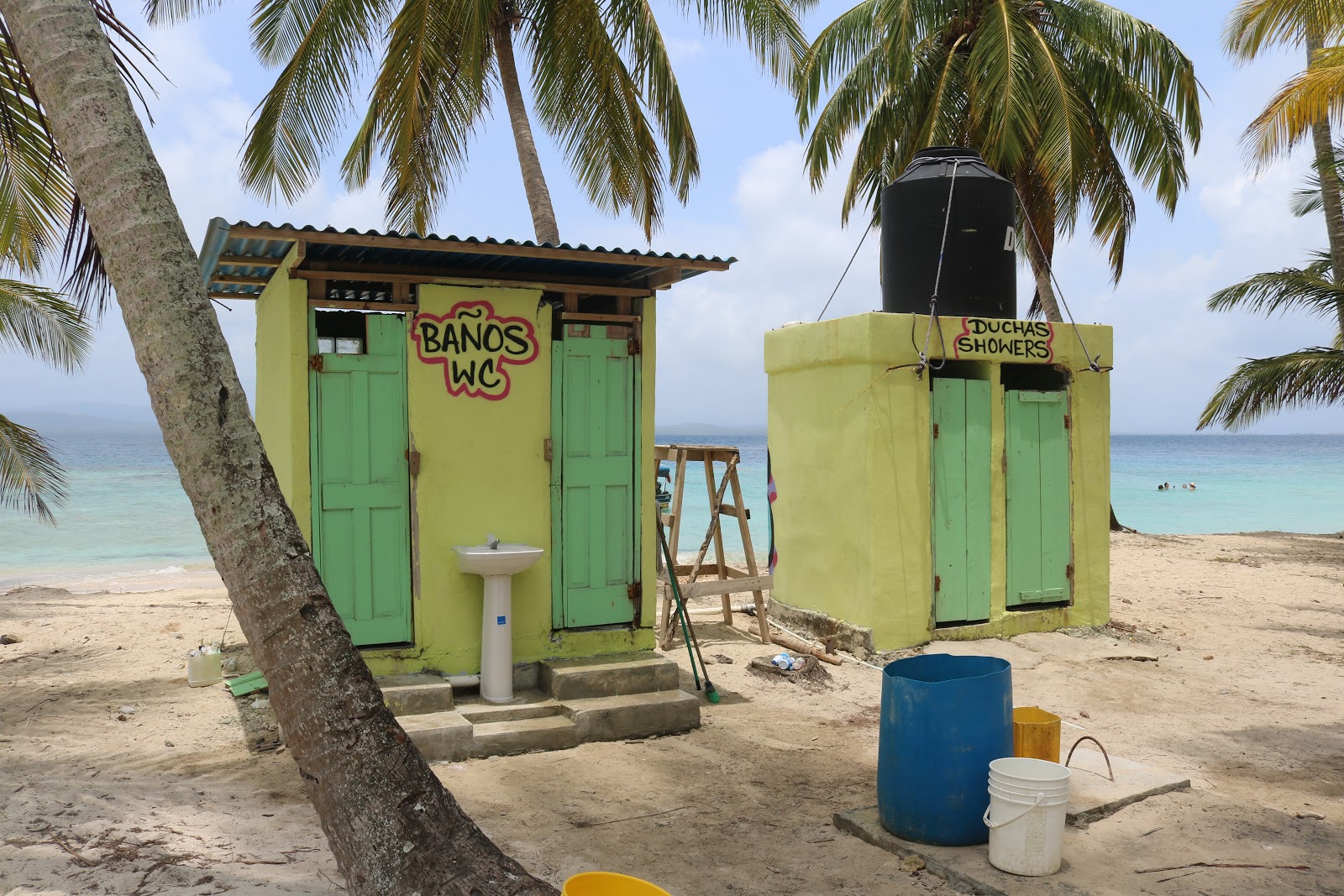 Iguana island beach photo #8