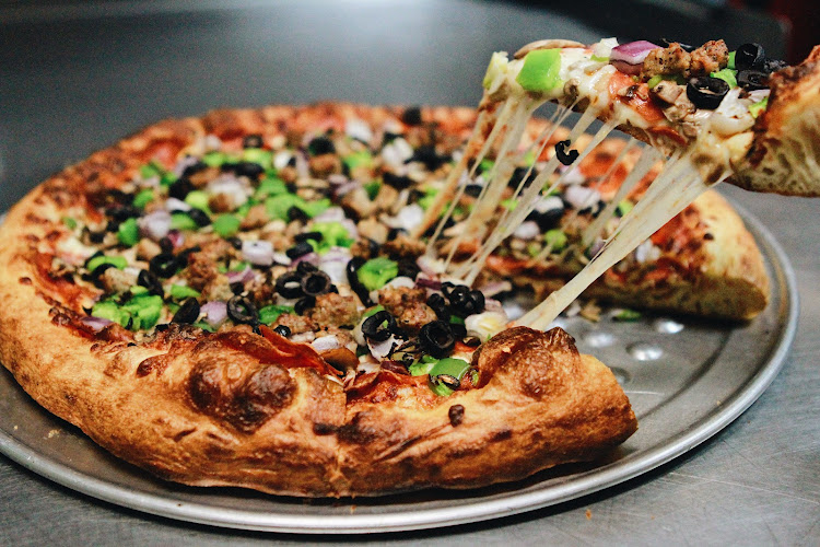 #8 best pizza place in Los Angeles - Crispy Crust Pizza - Hollywood