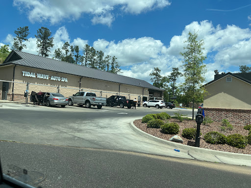 Tidal Wave Auto Spa en Hoover