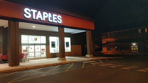 Office Supply Store «Staples», reviews and photos, 1320 Richmond Rd, Williamsburg, VA 23185, USA