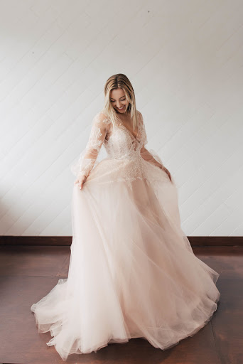 Bridal Shop «The White Magnolia Bridal Collection», reviews and photos, 1716 Hendricks Ave, Jacksonville, FL 32207, USA