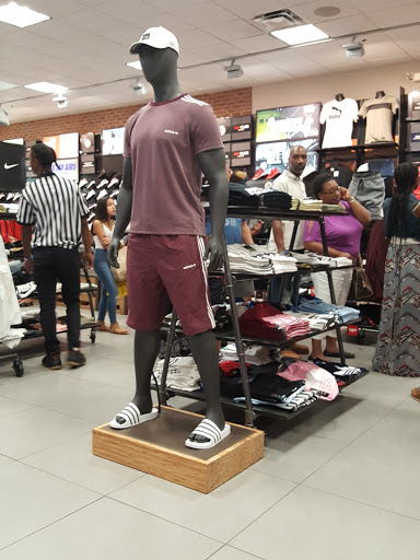 Shopping Mall «Altamonte Mall», reviews and photos, 451 E Altamonte Dr, Altamonte Springs, FL 32701, USA