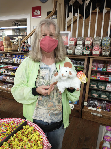 General Store «Mast General Store Hendersonville», reviews and photos, 527 N Main St, Hendersonville, NC 28792, USA