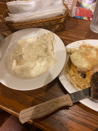 American Restaurant «Cracker Barrel Old Country Store», reviews and photos, 825 Marketplace Blvd, Hamilton Township, NJ 08691, USA