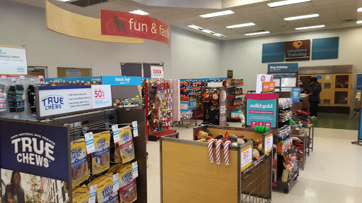 Pet Supply Store «Petco Animal Supplies», reviews and photos, 9078 SE Sunnyside Rd, Clackamas, OR 97015, USA