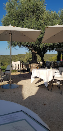 Atmosphère du Restaurant gastronomique Hélène Darroze à Villa La Coste à Le Puy-Sainte-Réparade - n°6