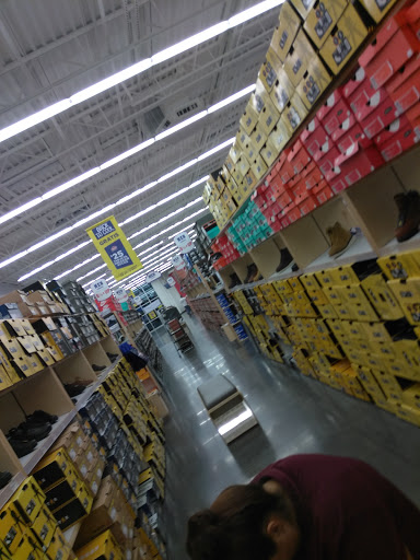 Shoe Store «WSS», reviews and photos, 1638 E Fremont St, Stockton, CA 95205, USA