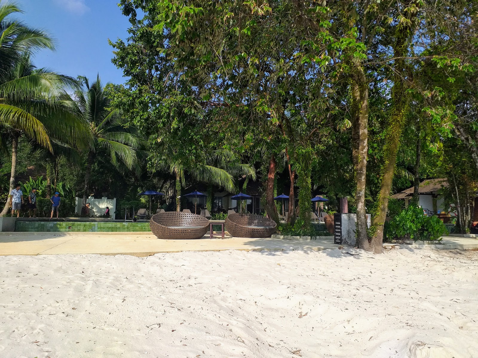 Valokuva Centara Chaan Talay Beachista. - suosittu paikka rentoutumisen tuntijoille
