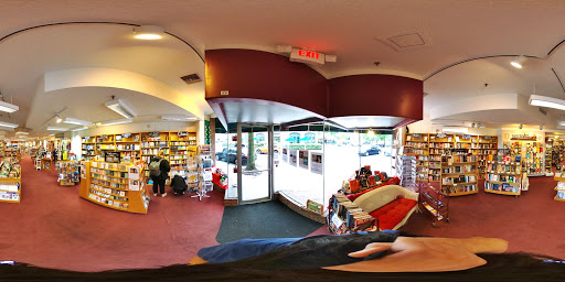 Book Store «Books On the Square», reviews and photos, 471 Angell St, Providence, RI 02906, USA