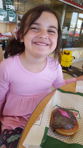 Bakery «Krispy Kreme Doughnuts», reviews and photos, 504 E Meighan Blvd, Gadsden, AL 35903, USA