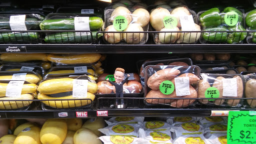 Grocery Store «Piggly Wiggly», reviews and photos, 1010 E 3rd St, Jackson, GA 30233, USA