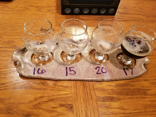 Beer Store «Gold City Growlers», reviews and photos, 10 S Chestatee St, Dahlonega, GA 30533, USA