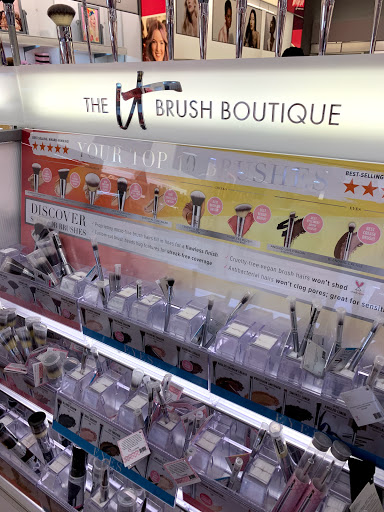 Hair Salon «Ulta Beauty», reviews and photos, 700 N Milwaukee Ave #117, Vernon Hills, IL 60061, USA