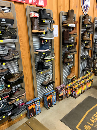 Sporting Goods Store «Fort Thompson Sporting Goods», reviews and photos, 5802 Warden Rd, Sherwood, AR 72120, USA