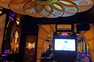 Dubai Club Karaoke image