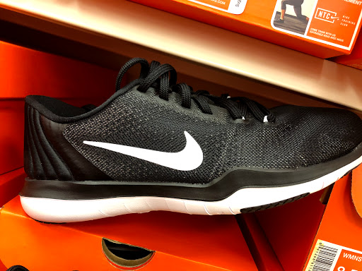 Shoe Store «Shoe Carnival», reviews and photos, 75 E Indiantown Rd, Jupiter, FL 33477, USA