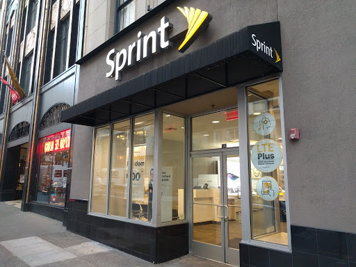 Cell Phone Store «Sprint», reviews and photos, 609 Sw Broadway Ave, Portland, OR 97205, USA