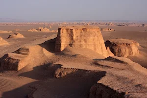 Lut Desert image