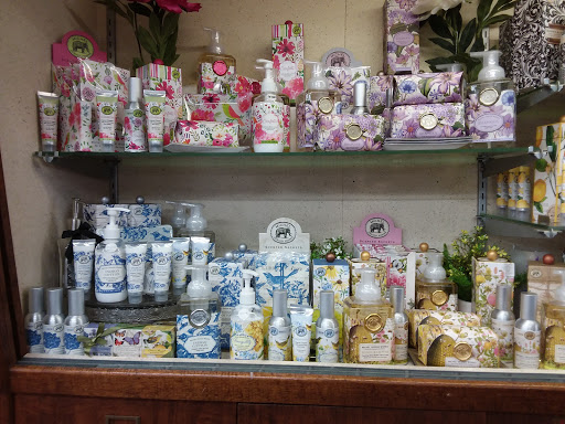 Furniture Store «Country Colonial Shop», reviews and photos, 480 College Hwy, Southwick, MA 01077, USA