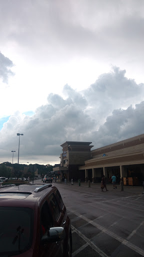 Shopping Mall «Poplar Plaza Shopping Center», reviews and photos, 3440 Poplar Ave, Memphis, TN 38111, USA