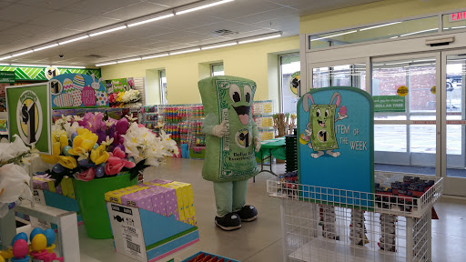 Dollar Store «Dollar Tree», reviews and photos, 383 Allen St, Springfield, MA 01118, USA
