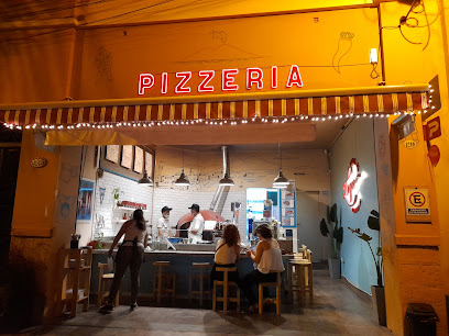 In Bocca al Lupo Pizza Napoletana