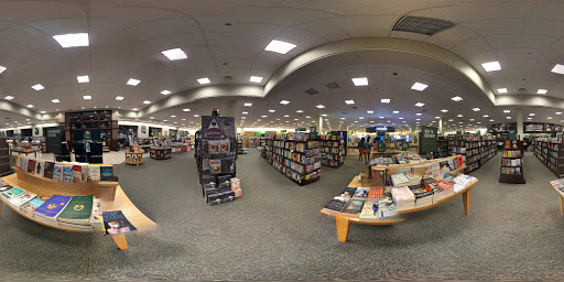 Book Store «Barnes & Noble», reviews and photos, 10280 Midtown Pkwy, Jacksonville, FL 32246, USA