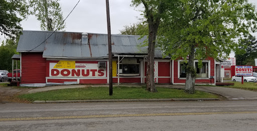 Snowflake Donuts & Bakery, 501 W Main St, Tomball, TX 77375, USA, 