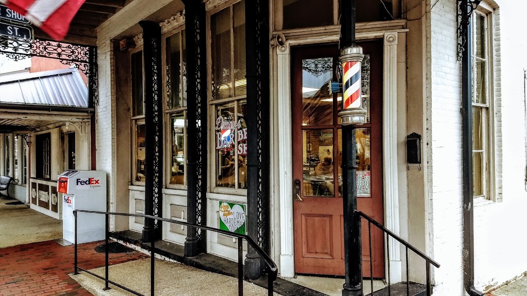 Danny's Barber & Styling Shop 38008