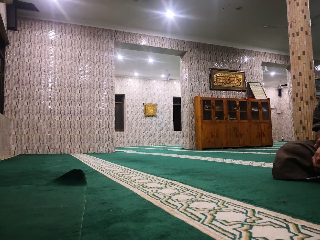 Masaki Masjid 36