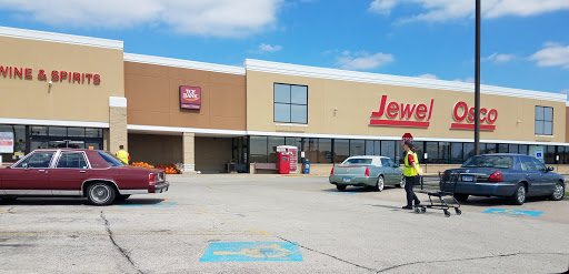 Grocery Store «Jewel-Osco», reviews and photos, 900 E Rollins Rd, Round Lake Beach, IL 60073, USA