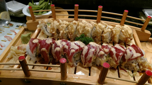 Shopping Mall «Vineyard Town Center Shopping Center», reviews and photos, 451 Vineyard Blvd, Morgan Hill, CA 95037, USA