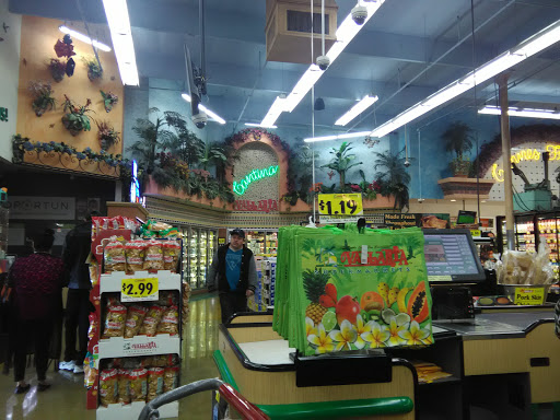 Supermarket «Vallarta Supermarkets», reviews and photos, 2705 S H St, Bakersfield, CA 93304, USA