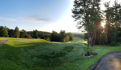 Country Club «Amesbury Golf and Country Club», reviews and photos, 3 Country Club Rd, Amesbury, MA 01913, USA