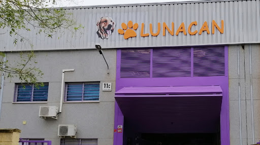 LUNACAN