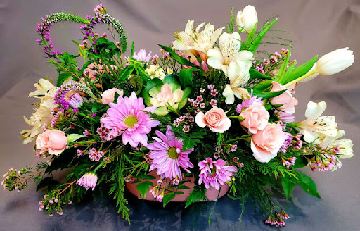 Florist «Bakanas Flowers And Gifts», reviews and photos, 27 N Maple Ave, Marlton, NJ 08053, USA