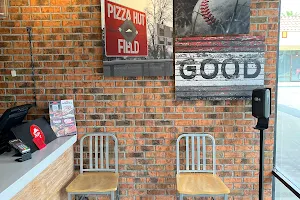 Pizza Hut image