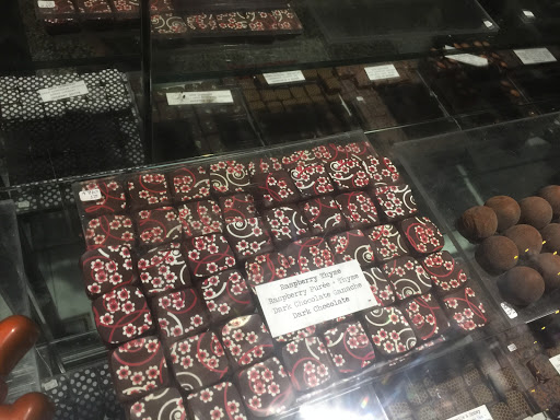 Chocolate Shop «La Châtelaine Chocolat Co. - Petite Location», reviews and photos, 105 W Main St, Bozeman, MT 59715, USA
