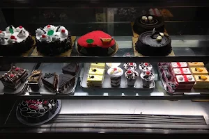 Monginis Cake Shop image