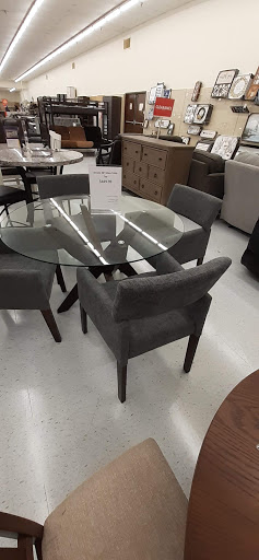 Discount Store «Big Lots», reviews and photos, 1235 Farmington Ave, Bristol, CT 06010, USA