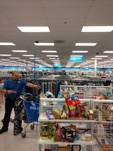 Clothing Store «Ross Dress for Less», reviews and photos, 20618 I-45, Spring, TX 77373, USA