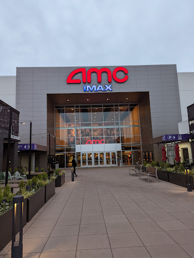 Movie Theater «AMC Oakbrook Center 4», reviews and photos, 300 Oakbrook Center, Oak Brook, IL 60523, USA