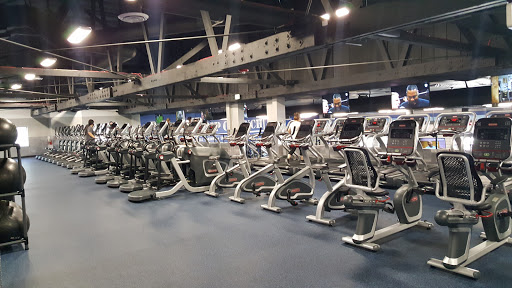 Health Club «Crunch - Van Nuys», reviews and photos, 6723 Van Nuys Blvd, Van Nuys, CA 91405, USA
