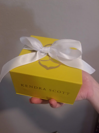 Jewelry Store «Kendra Scott», reviews and photos, 5800 Legacy Dr C2A, Plano, TX 75024, USA