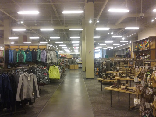 Camping Store «REI», reviews and photos, 49 Fitzgerald Street, Yonkers, NY 10710, USA