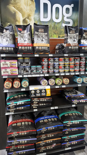 Pet Supply Store «Pet Supermarket, Inc.», reviews and photos, 1052 Peachtree Industrial Blvd, Suwanee, GA 30024, USA
